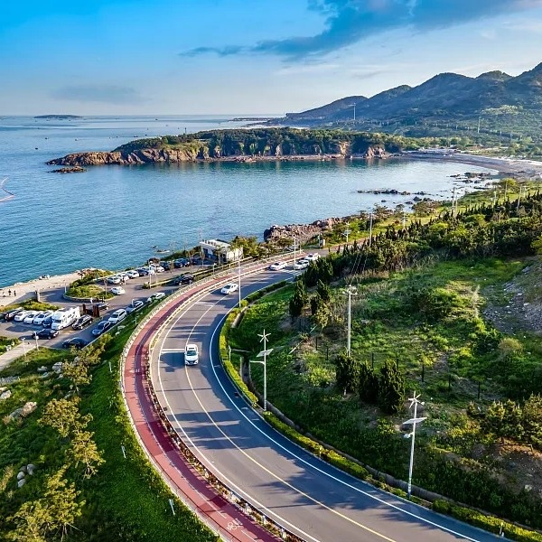 Ostrvska putovanja automobilom i putovanja autoputevima