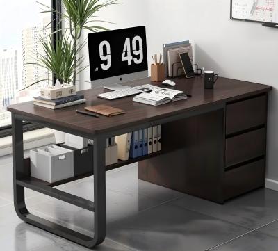 Kancelarijski sto / Radni sto